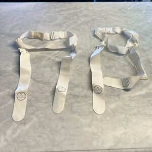 Flag football. Set of two flags. Waist belt. White.